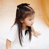 Perayaan pesta ulang tahun Kelly itu juga berisi berbagai permainan anak, seperti perosotan dan mandi bola. Kelly pun tampak ikut antusias menjajal berbagai permainan di pesta ultahnya. Foto: Instagram/@keziatoemion