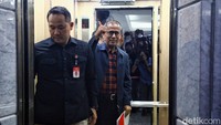 Ketua Majelis Kehormatan Mahkamah Konstitusi (MKMK) Jimly Asshiddiqie diketahui telah membacakan sembilan isu yang muncul dalam laporan terkait dugaan pelanggaran etik hakim konstitusi. Salah satu isu tersebut terkait dugaan konflik kepentingan.