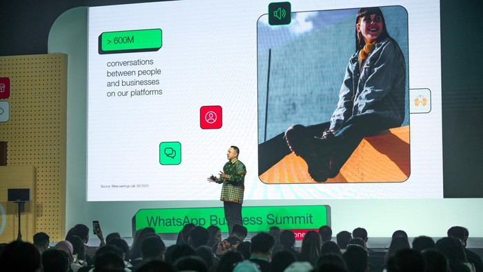 WhatsApp menggelar Business Summit pertama di Indonesia yang dihadiri lebih dari 1.500 peserta. WhatsApp hadirkan beragam fitur baru dan bisa belanja Alfamart.
