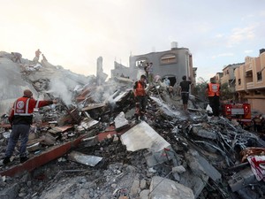 Dokter RS Indonesia Gaza Histeris Dapati Putrinya Jadi Korban Serangan Israel