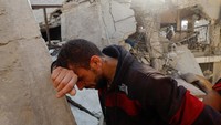 Israel juga telah menghancurkan 47 masjid dan menimbulkan kerusakan signifikan pada tiga gereja, lebih dari 200.000 bangunan rusak, 32.500 di antaranya tidak dapat dihuni, 203 sekolah mengalami kerusakan parah, dan 45 sekolah kini tidak beroperasi sama sekali. 