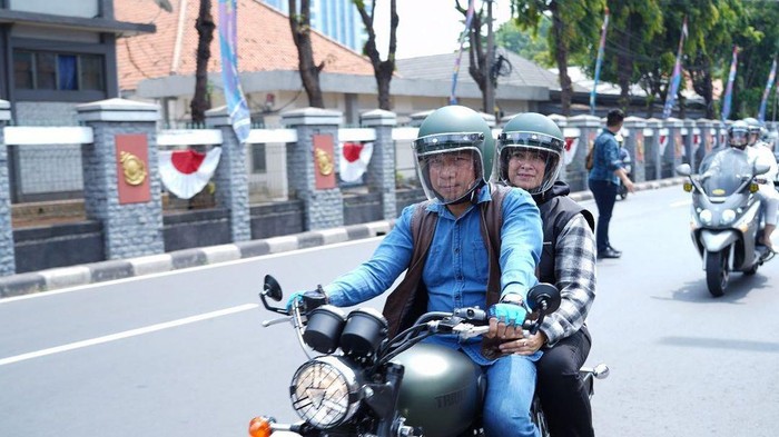 Agus Subiyanto di atas motor