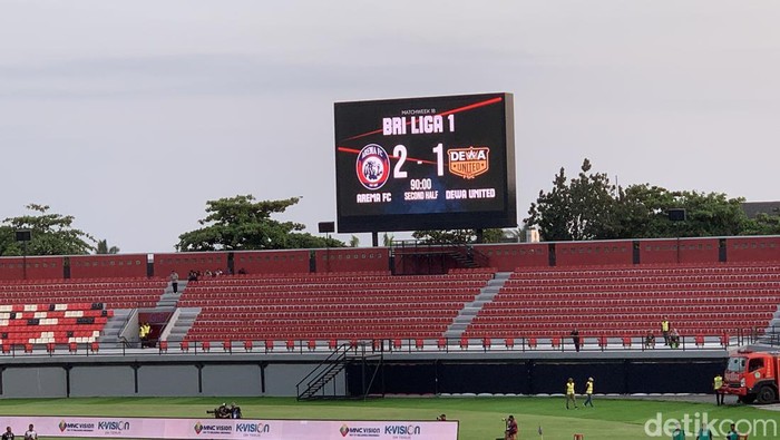 Potret laga Arema vs Dewa United, Kamis (2/11/2023) di Gianyar