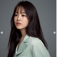 Park Bo Young termasuk artis Korea yang tidak operasi plastik. Artis yang dikenal dengan aktingnya yang memukau dan visualnya yang imut. Dia juga pernah membantah melakukan operasi plastik. Foto: Dok. Instagram