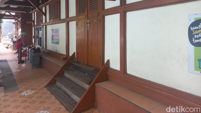Bangunan panggung SMPN 1 Lamongan peninggalan Belanda