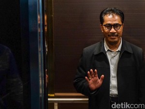 Diperiksa MKMK, Daniel Yusmic Ditanya soal RPH Gugatan Usia Capres-Cawapres