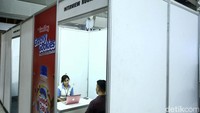 Uniknya terdapat interview room juga lho.  