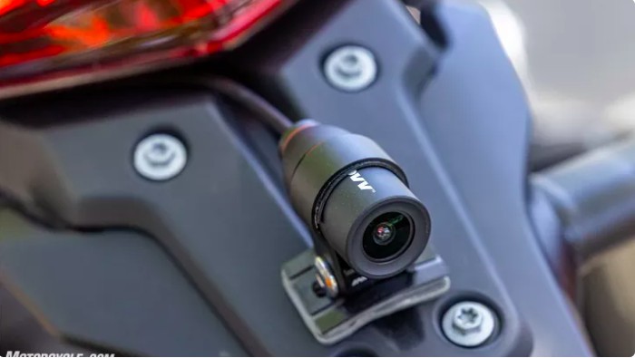Ilustrasi Dashcam Motor