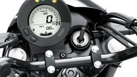 Kawasaki Eliminator sudah dilengkapi fitur instrument digital dengan tachometer dan posisi transmisi, kemudian koneksi smartphone, dan juga fitur Assist dan Slipper Clutch. Foto: Dok. Kawasaki Motor Indonesia (KMI)