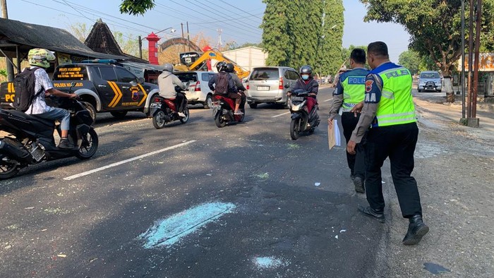 Kecelakaan beruntun di Ngadirojo Wonogiri.
