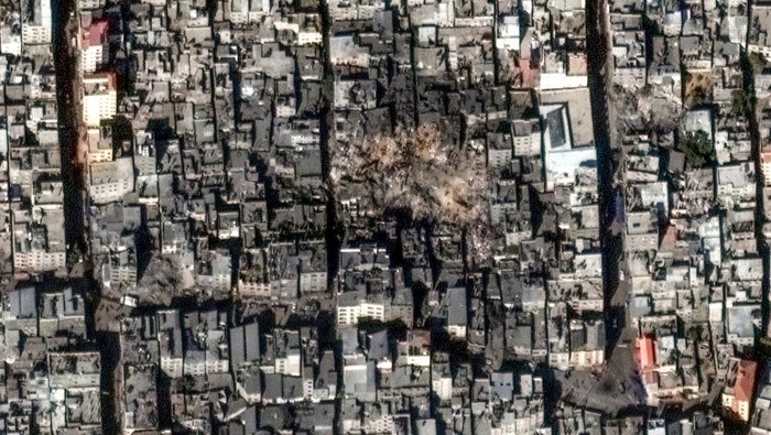 Kondisi Kamp Pengungsi Gaza yang Hancur Diserang Israel Israel kembali menyerang kamp pengungsi Gaza di Jabalia. Kamp pengungsi terbesar itu kini porak-poranda.
