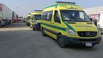 Konvoi Ambulans Siaga di Perbatasan Rafah Evakuasi Warga Palestina