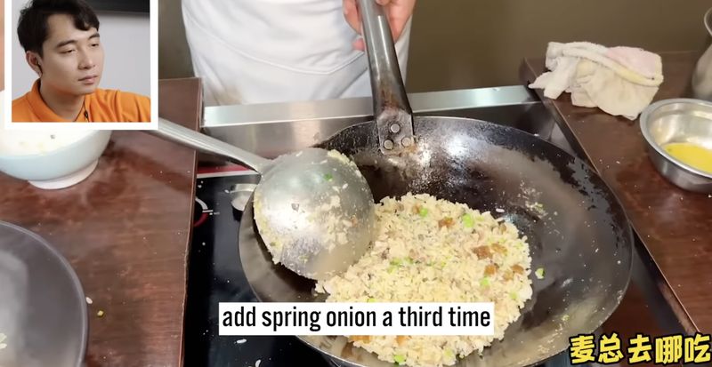 Langka! Momen Uncle Roger Terpesona dengan Video Nasi Goreng