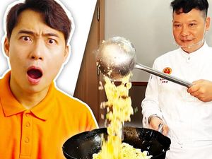 Langka! Momen Uncle Roger Terpesona dengan Video Nasi Goreng