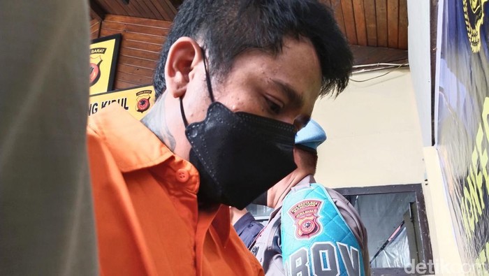 Majeng, pelaku penusukan pemuda 17 tahun hingga tewas di Bandung.