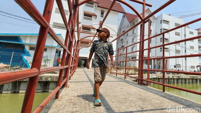 Menengok Kampung Akuarium, Karya Anies yang Raih Penghargaan Internasional Kampung Akuarium di Jakarta raih Innovation Awards 2023 dari Asia Pacific Housing Forum (APHF). Yuk lihat kampung yang dibangun era Anies Baswedan tersebut.