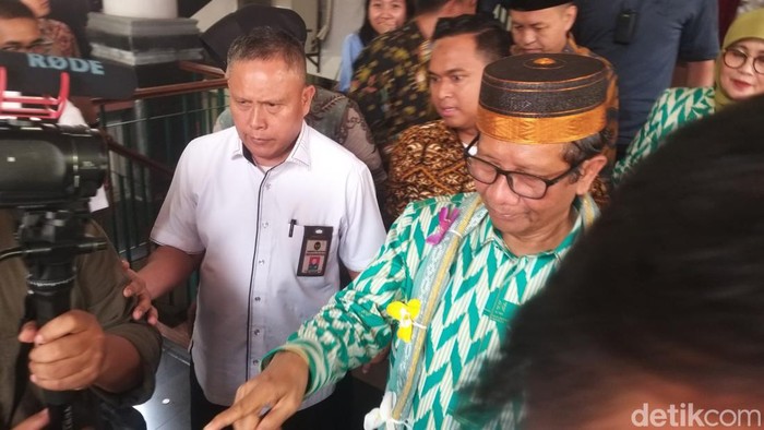 Menko Polhukam Mahfud Md saat di Makassar, Sulsel.