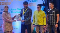 Pameran ini menghadirkan 40 merek pakaian dan alat olahraga lokal dengan kategori lifestyle sport, team player sport, dan extreme sport. Direktur Jenderal Industri Kecil, Menengah, dan Aneka Kementerian Perindustrian Reni Yanita menyerahkan penghargaan berupa buku Teknologi Pakaian Olah Raga yang disusun oleh Direktorat Industri Aneka dan Industri Kecil dan Menegah Kimia, Sandang dan Kerajinan kepada Inisiator Komunitas Pelaku Industri Kecil Menengah Pakaian dan Peralatan Olahraga Andre Firmansyah 