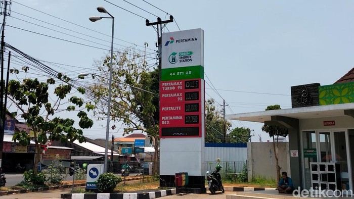 Pantauan Harga BBM di SPBU Pedaringan.