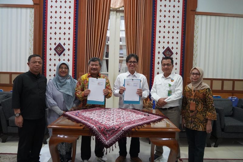Perjanjian Kerja Sama Pembangunan Jalan Lingkar Garut di Cagar Alam Kamojang Ditandatangani