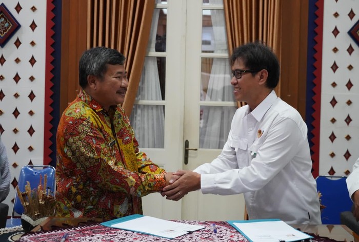 Perjanjian Kerja Sama Pembangunan Jalan Lingkar Garut di Cagar Alam Kamojang Ditandatangani