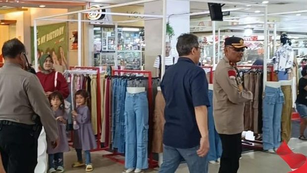 Polisi sisir Koja Trade Mall usai ancaman teror bom
