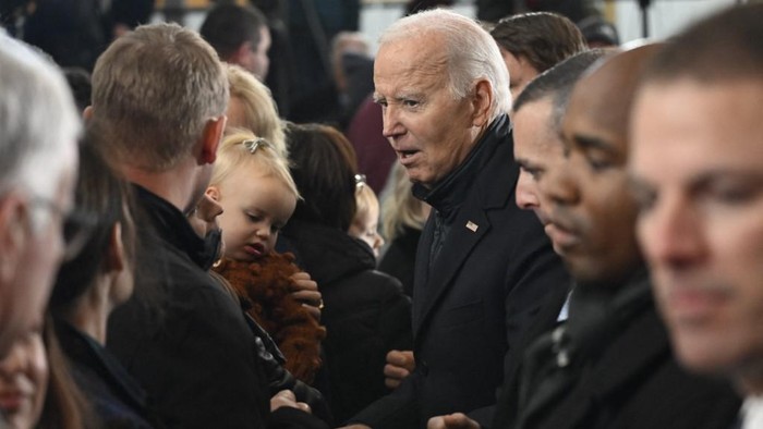 US President Joe Biden greets attendees after speaking about his Bidenomics agenda at Dutch Creek Farms in Northfield, Minnesota, on November 1, 2023. (Photo by ANDREW CABALLERO-REYNOLDS / AFP)