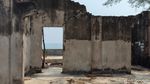 Namanya Pulau Kayangan, tapi Dalamnya Begini