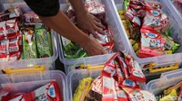 Bantuan terdiri dari bahan makanan, selimut, pampers, pembalut wanita, obat-obatan, sabun, hingga pasta gigi. 