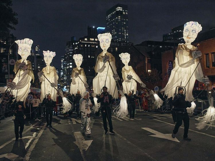 Semarak Parade Halloween di New York