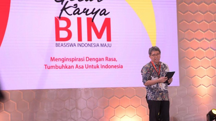 Suasana Gelar Karya Proyek Sosial Siswa BIM Angkatan 3 Suasana Gelar Karya Proyek Sosial Siswa BIM Angkatan 3