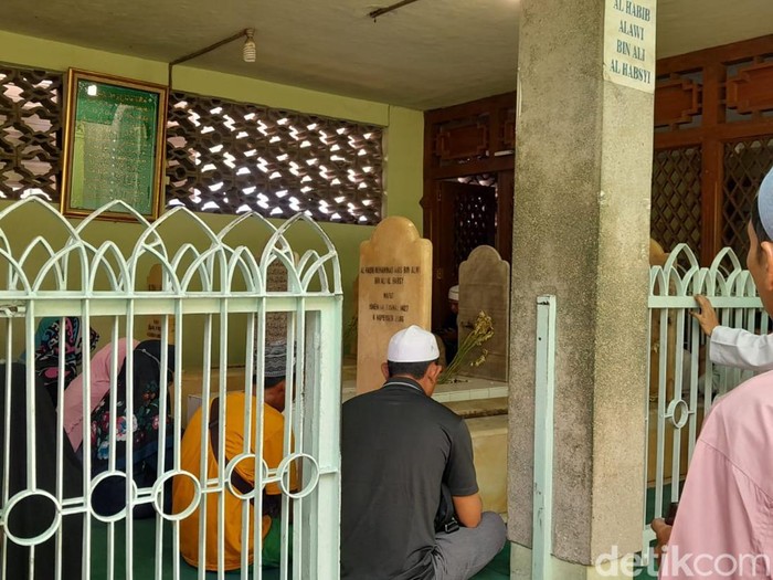 Suasana Masjid Riyadh Solo Saat Haul Habib Ali, Kamis (2/11/2023)