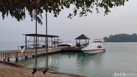 Pulau Genteng Kecil di Kepulauan Seribu adalah salah satu tempat wisata Jakarta. Beginilah ketenangan pagi hari yang ditawarkan pulau itu. (bonauli/detikcom)