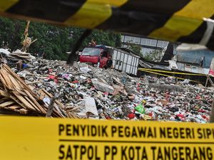 TPS Ilegal di Tangerang Selatan Disegel