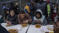 Diketahui inflasi Argentina telah mendekati 140% dan mata uang yang kehilangan 42% nilainya tahun ini.