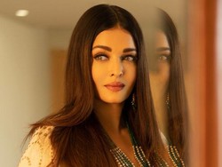 8 Potret Cantik Aishwarya Rai Tak Disangka Berusia 50, Wajahnya Tidak Berubah