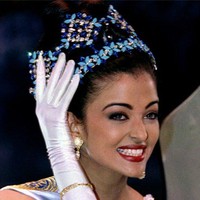 Nama Aishwarya Rai dikenal dunia setelah dia memenangkan kontes kecantikan Miss World tahun 1994. Inilah potret Aishwarya saat kemenangan kontes kecantikan internasional ketika usianya 21 tahun. Foto: dok. Instagram