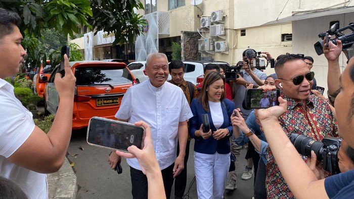 Alex Tirta memenuhi panggilan polisi soal sewakan Rumah Kertanegara ke Firli (Wildan-detikcom)