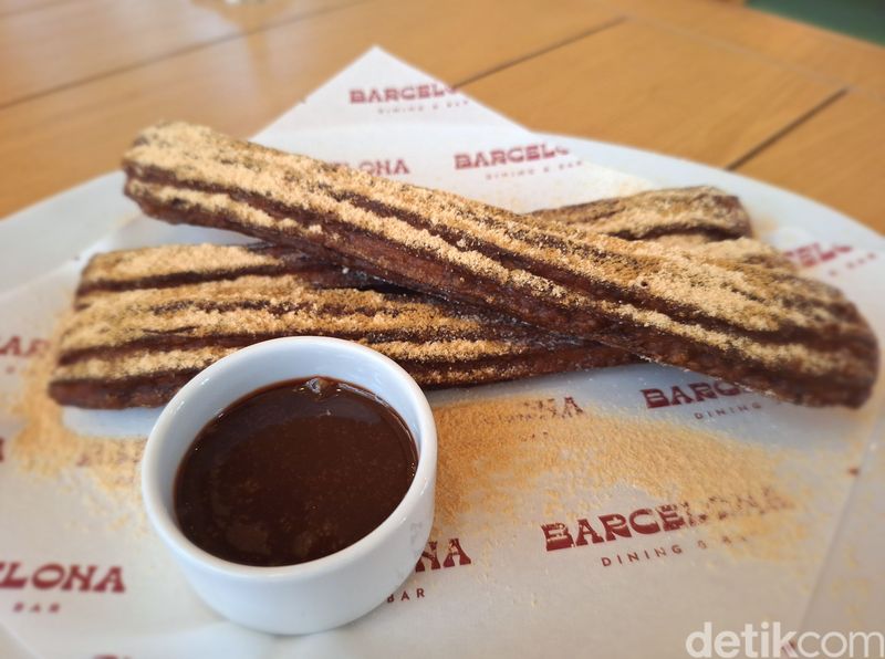 Barcelona Dining & Bar