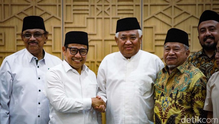 Din Syamsuddin bertemu Ketum PKB sekaligus bacawapres Muhaimin Iskandar. Cak Imin berharap Din membantu pemenangan Anies Baswedan-Cak Imin (AMIN).