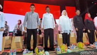 Acara dihadiri oleh cawapres Mahfud Md, Puan Maharani, KH Anwar Zahid, Gus Hafidz, Gus Azmi, dan beberapa tokoh PDIP.