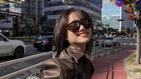 Fujianti Utami Putri atau kerap disapa Fuji, baru saja berulang tahun ke-21 pada 3 November. Banyak kejutan hingga pesan manis yang ia dapat dari keluarga, teman, maupun penggemarnya. Foto: Instagram @fuji_an