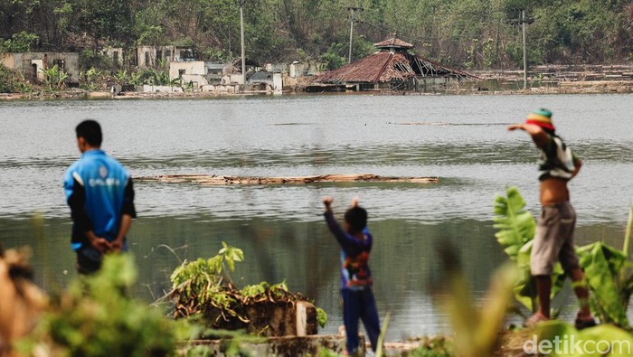 Beginilah kondisi Waduk Karian, di Lebak Banten yang bisa menampung 207 Meter Kubik dan segera diresmikan oleh Presiden Jokowi Desember 2023.