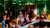 Foto: Jokowi jenguk Luhut di Singapura (Instagram Suryo Pratomo)