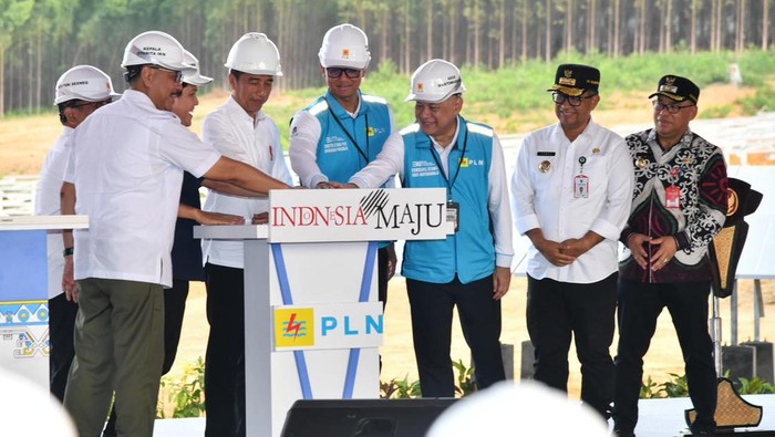 Jokowi resmikan proyek PLTS 50 MW di IKN