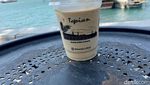 Rela Datang Jauh-jauh Demi Nongkrong di Kafe Tepian Laut
