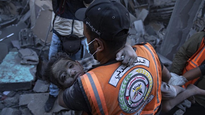 Korban tewas akibat serangan militer Israel ke Jalur Gaza, Palestina, kini mencapai 9.061 orang. Dari jumlah tersebut, 3.760 orang di antaranya anak-anak, Jumat (3/11/2023).
