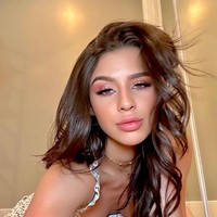 Kylie Rocket merupakan salah satu dari 68 orang yang di-follow Matthew Perry di Instagram. Sosoknya menjadi perhatian karena karena Matthew hanya mengikuti selebriti dan teman terdekatnya di Hollywood. Foto: Instagram Kelly Rocket