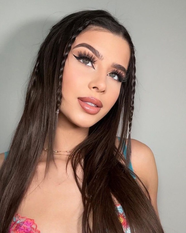 Kylie sendiri adalah seorang bintang film dewasa. Dilansir DailyMail, Kylie sudah muncul di lebih dari 100 film porno. Foto: Instagram Kelly Rocket