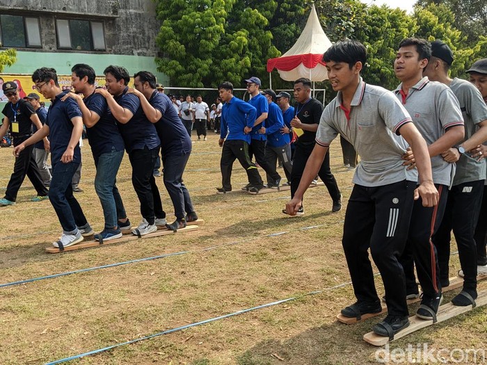 Keseruan Festival Permainan Tradisional Tulungagung
